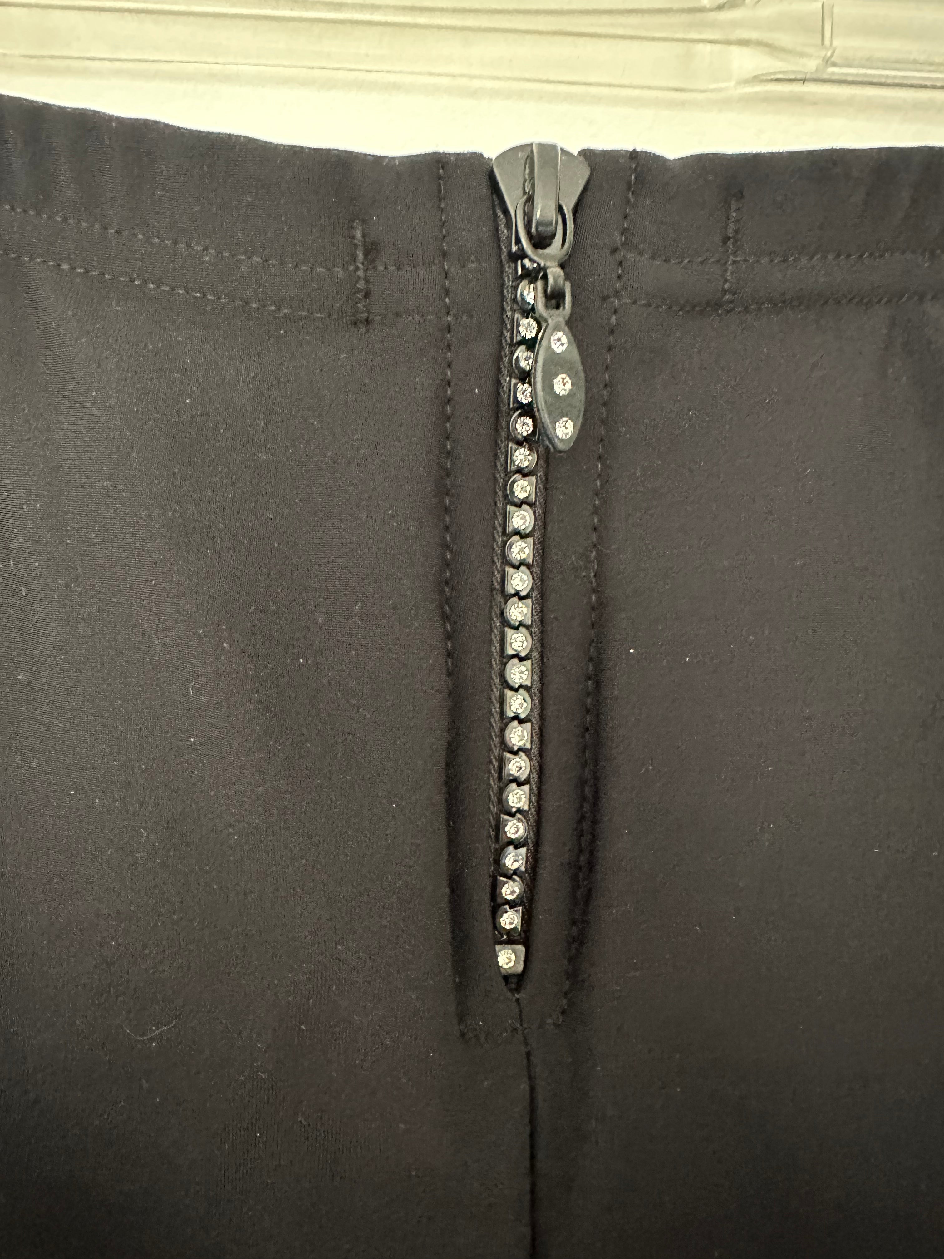 Thuono Performance Shorts With Crystal Zip - Black/ Neon Yellow