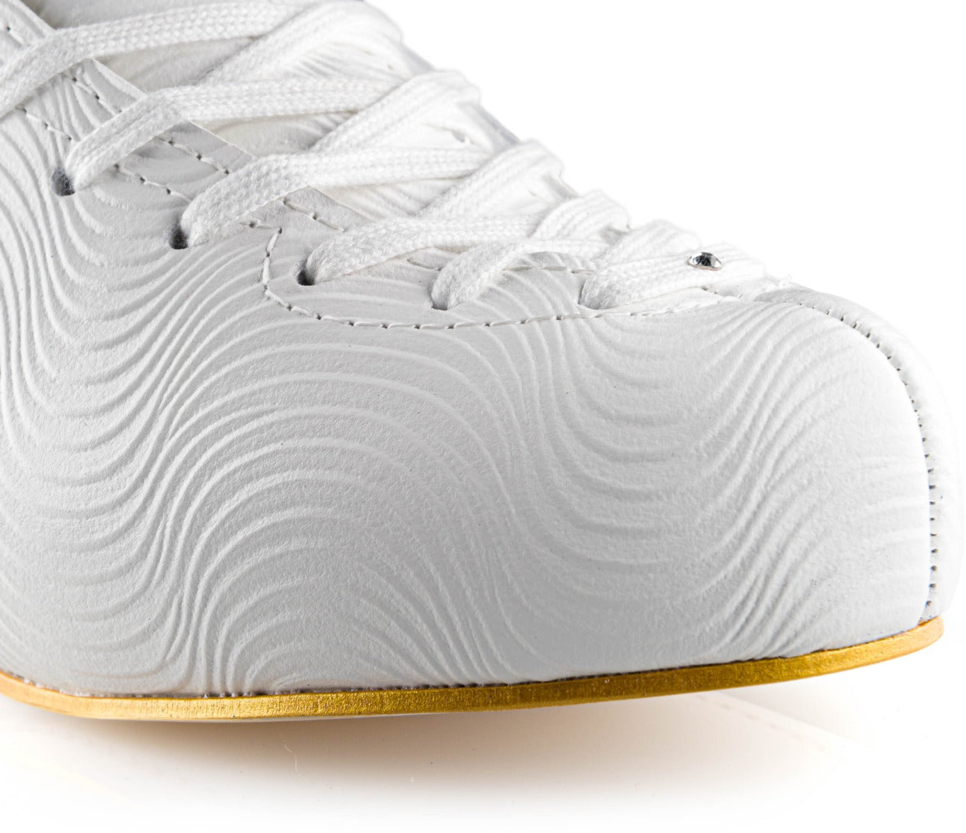 Edea Wave Figure Skates in Ivory Junior Sizes 185-255