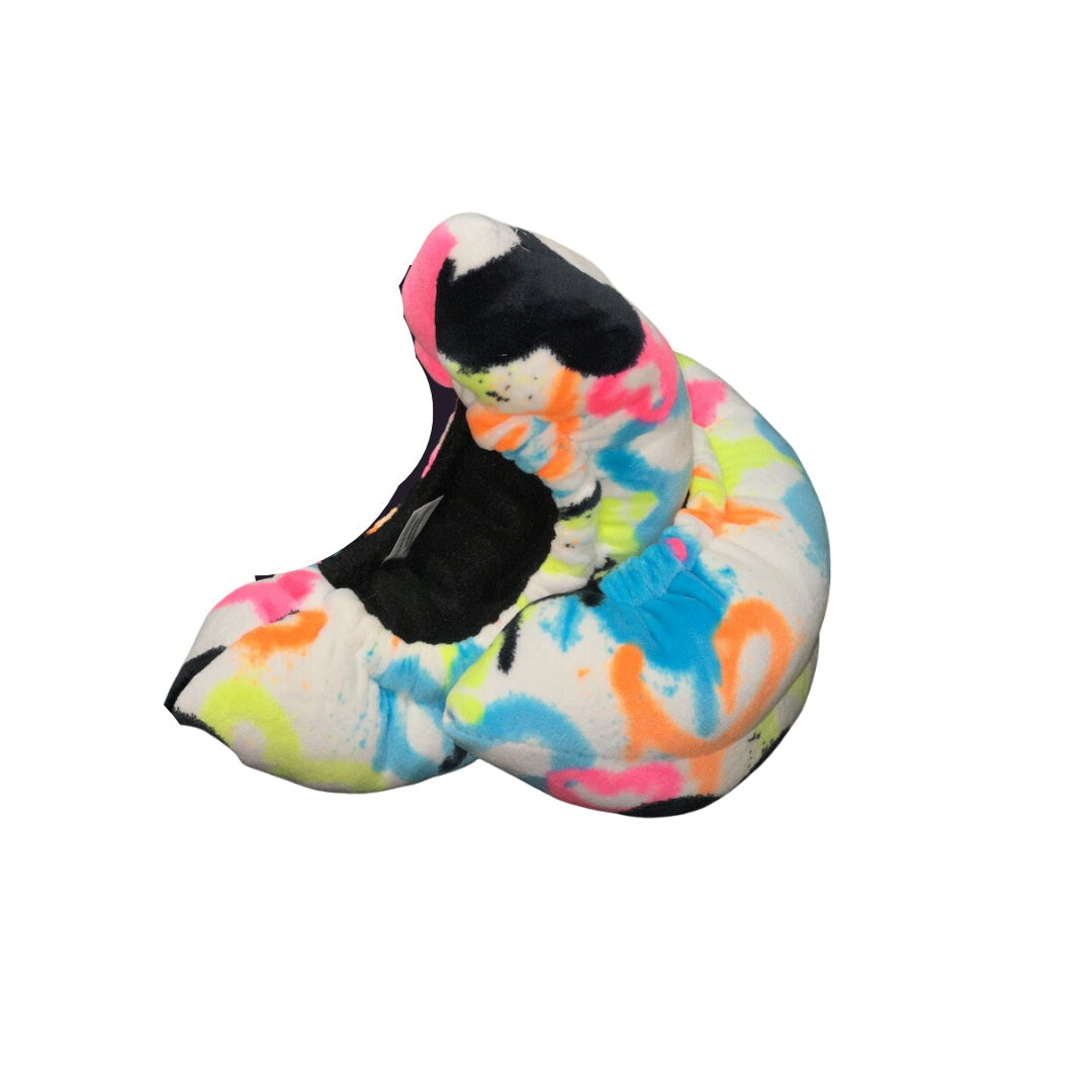 Fuzzy Soakers Fur Skate Blade Covers - Neon Hearts - Accessories > Skate Guards and Soakies