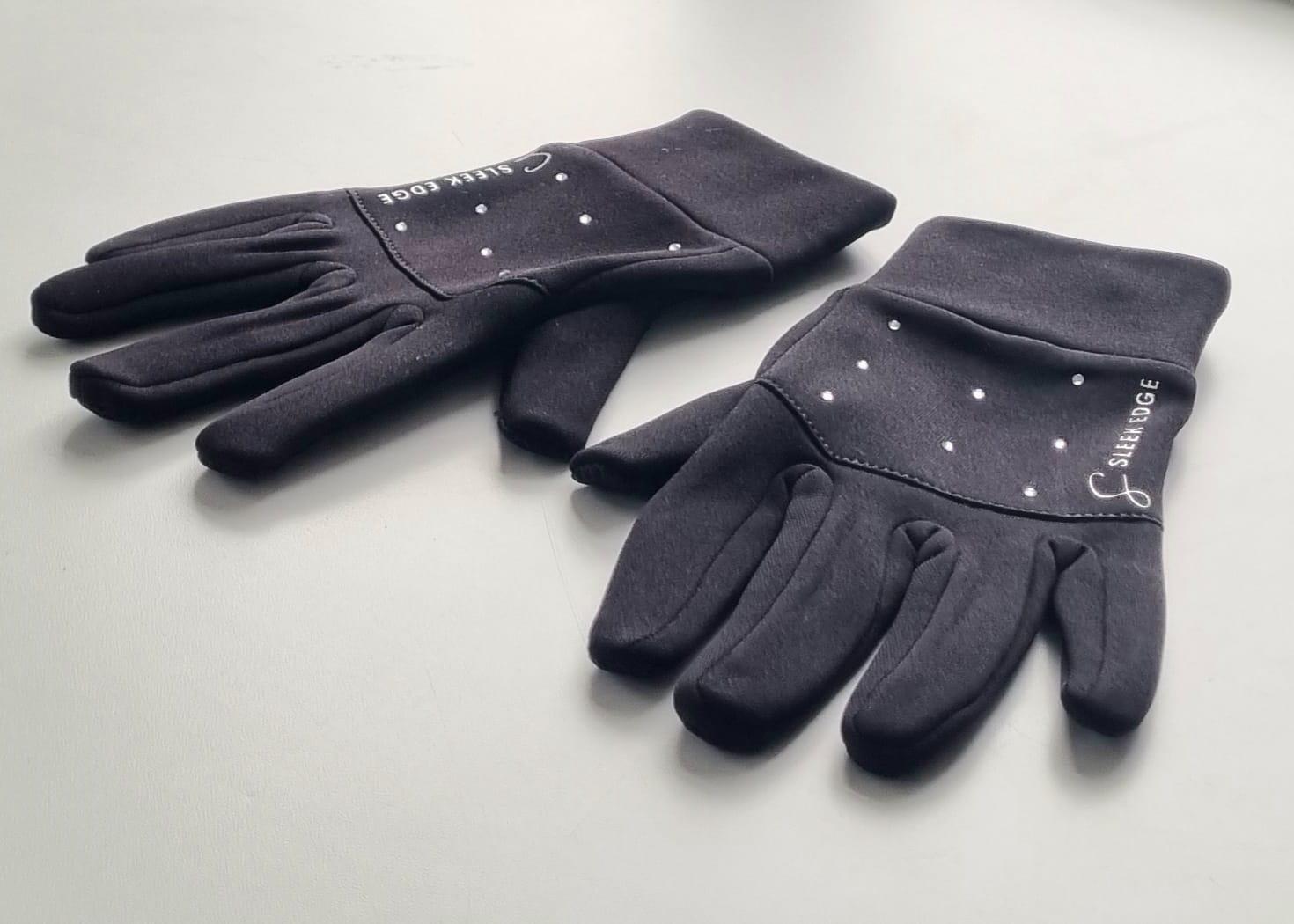 Skating Gloves by Sleek Edge